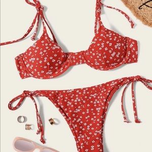 Swimsuit, floral bikini